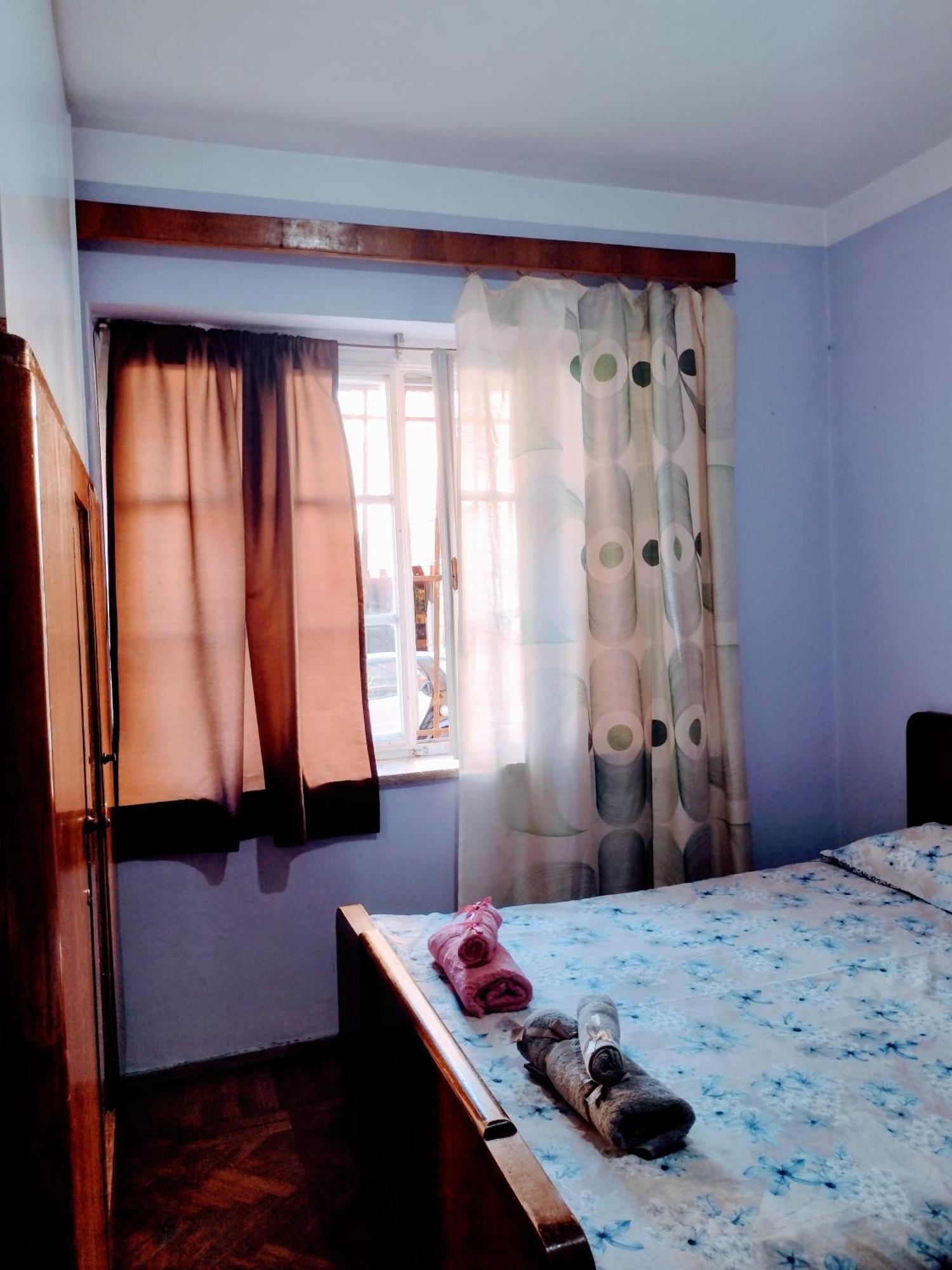 Era Echoes - Preserved Historical Apartment Tiranë Ngoại thất bức ảnh